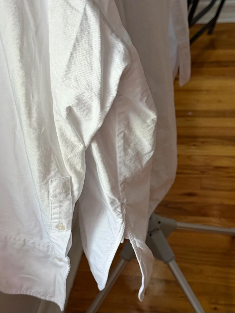 Everlane Relaxed Button-Down Shirt – Like New, Size L - Picture 5 of 9